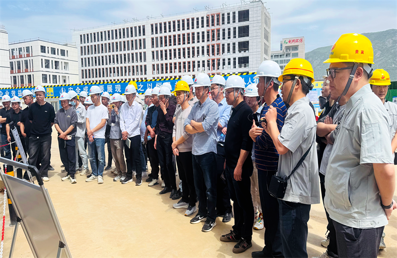 2025年4月17日，由莆田市涵江区住房和城乡建设局主办、918博天堂三建承办的钢筋安装工程质量防控现场交流会在联东U谷·涵江海峡智造产业谷一期成功召开。